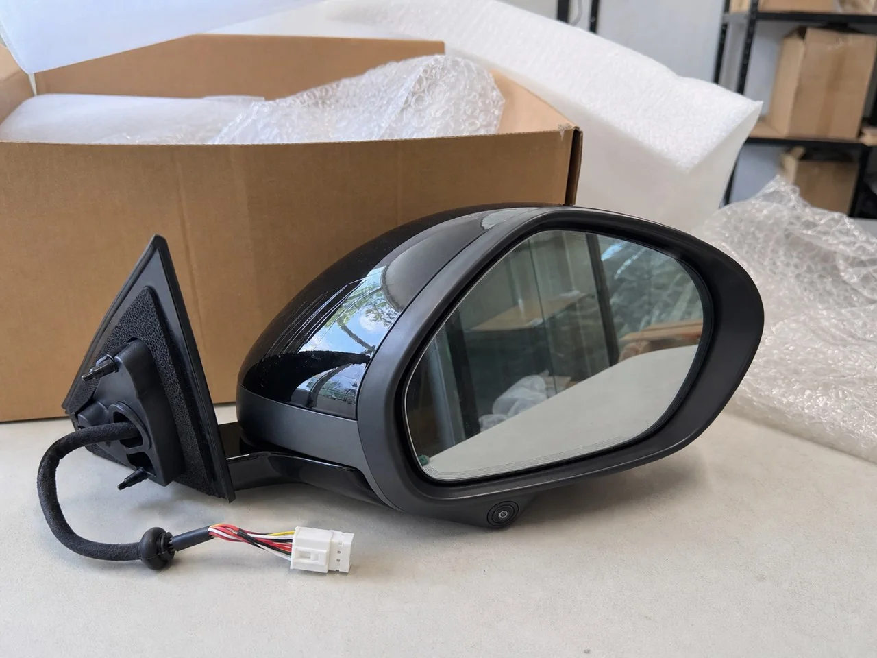 BYD Atto 3, 2022: Left side mirror assembly — heating + camera, aftermarket